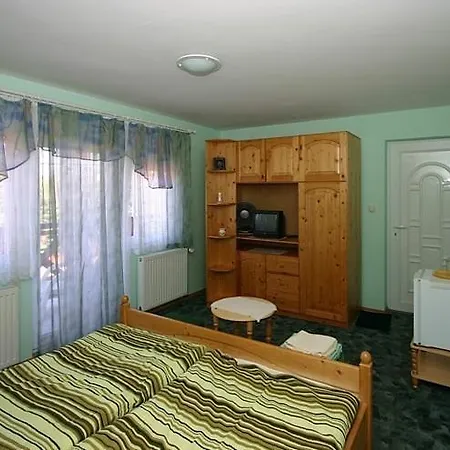Bed & Breakfast Kovacs Vendeghaz *