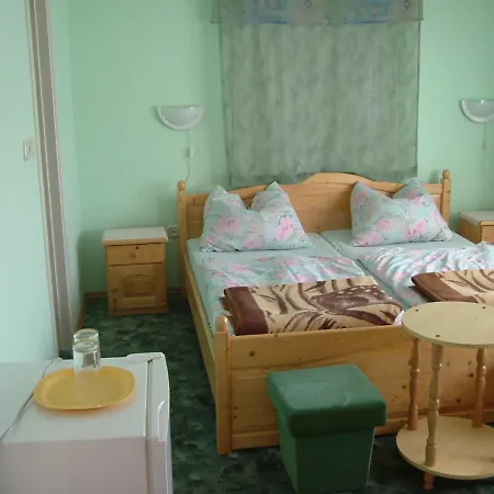 Bed & Breakfast Kovacs Vendeghaz *