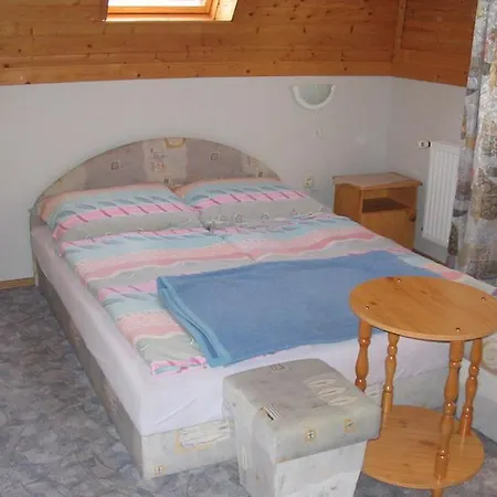 Kovacs Vendeghaz Bed & Breakfast Vonyarcvashegy